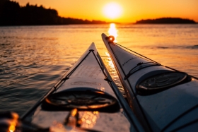 Sunset kayak tour around islands of Stockholm Archipelago